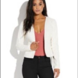 White leather style jacket. Size XXL New with tags